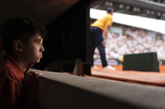 出了紧张和 出了紧张和